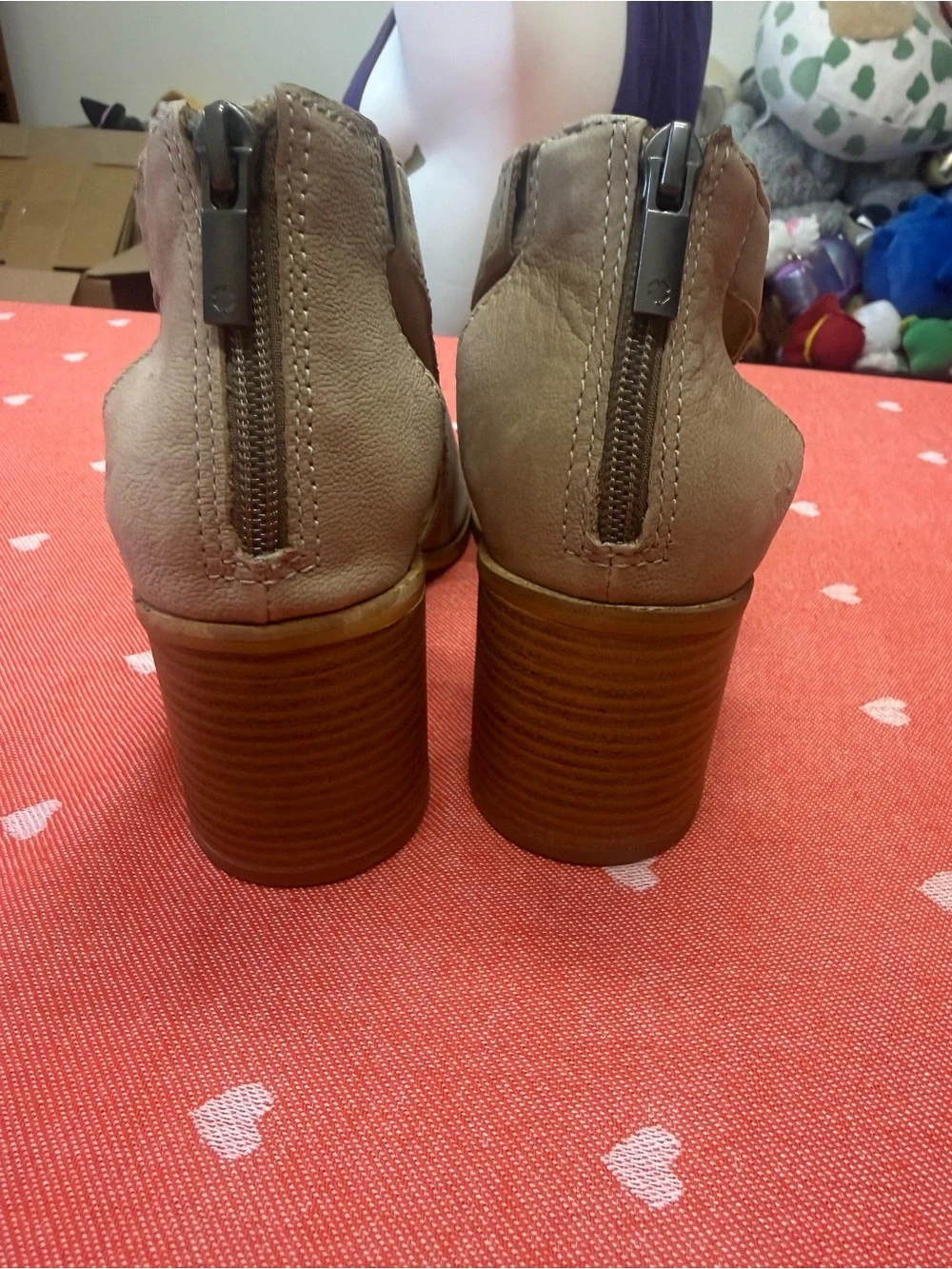Lucky Brand Taupe Open-Toe Cutout Block Heel Sandals